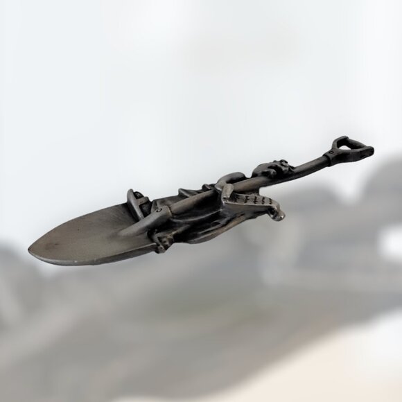 Figural Bear in Toga Spoon with Shovel Shaped Bowl Made by Fort Pewter Vintage - Picture 2 of 7